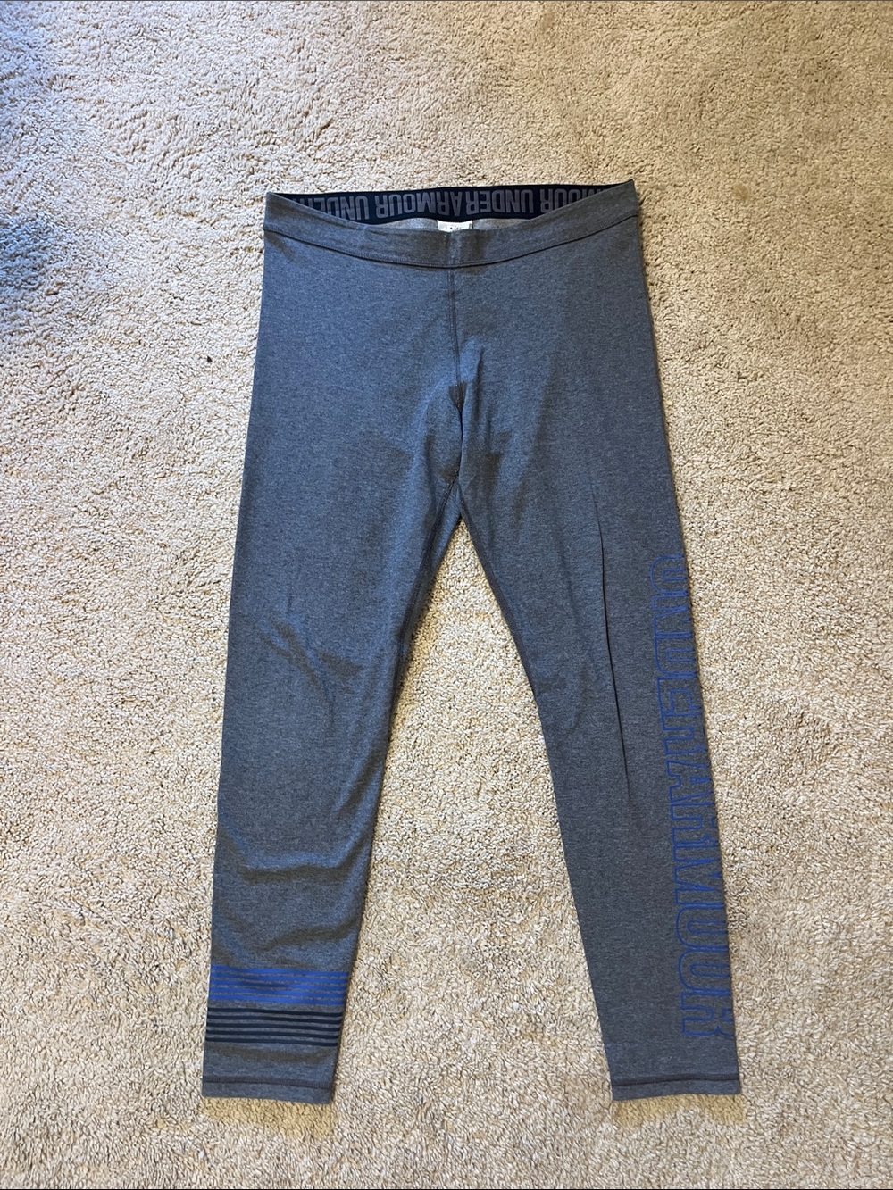 Under Armour Womens Charcoal Gray Leggings with Blue Side Logo and Cuff Stripes